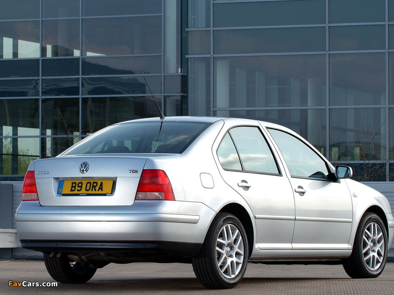 Pictures of Volkswagen Bora UK-spec 1998–2005 (800 x 600)