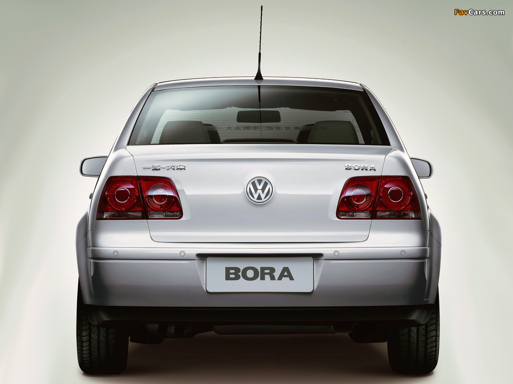 Pictures of Volkswagen Bora CN-spec 2005–08 (1024 x 768)