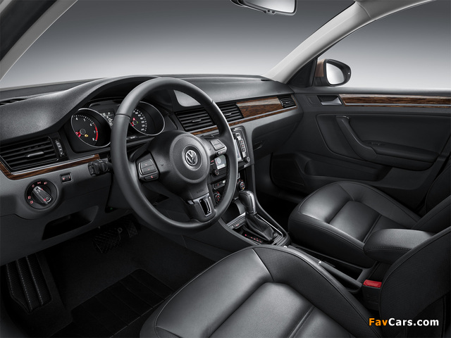 Pictures of Volkswagen Bora CN-spec 2012 (640 x 480)