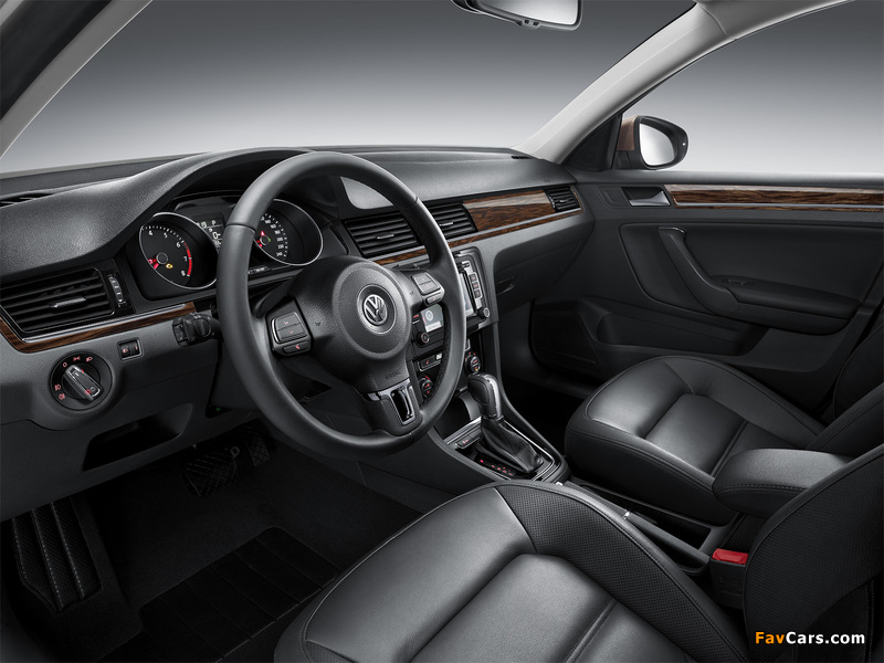 Pictures of Volkswagen Bora CN-spec 2012 (800 x 600)