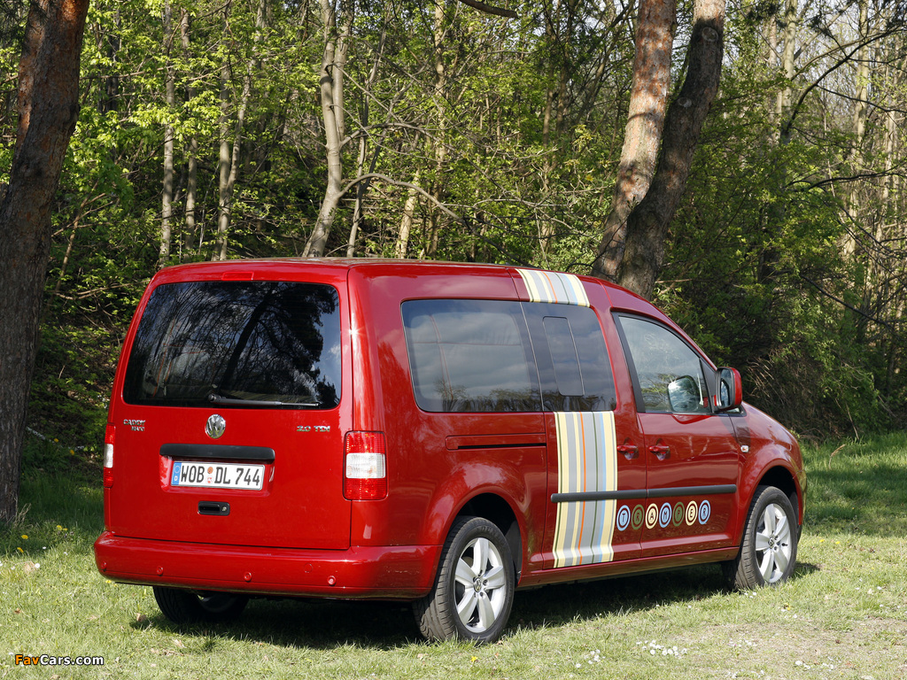 Images of Volkswagen Caddy Tramper Maxi (Type 2K) 2007–10 (1024 x 768)