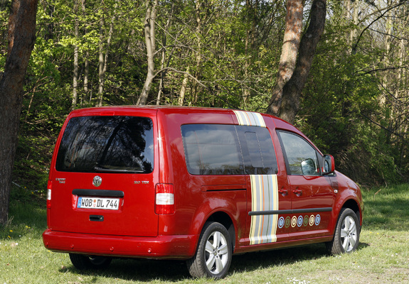 Images of Volkswagen Caddy Tramper Maxi (Type 2K) 2007–10