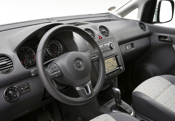 Images of Volkswagen Caddy Kasten Edition 30 (Type 2K) 2011