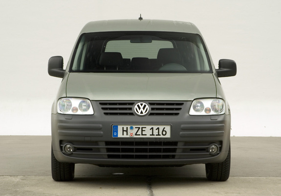 Photos of Volkswagen Caddy Life (Type 2K) 2004–10