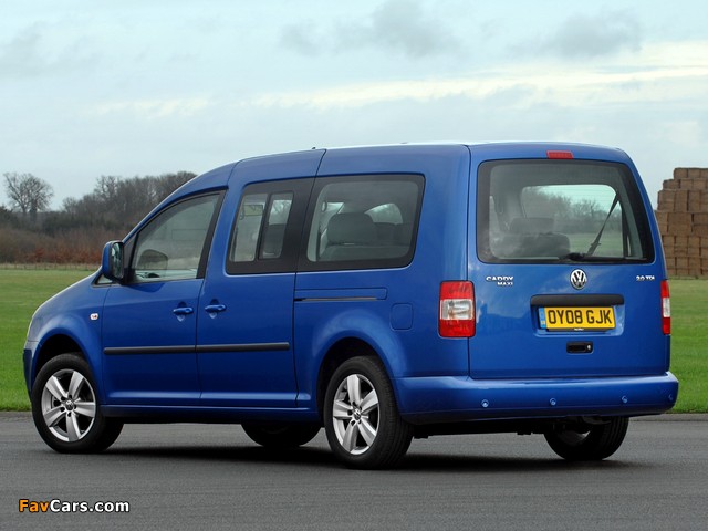 Photos of Volkswagen Caddy Maxi Life UK-spec (Type 2K) 2007–10 (640 x 480)