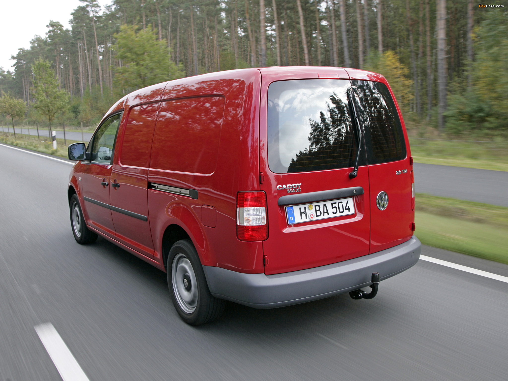 Photos of Volkswagen Caddy Kasten Maxi (Type 2K) 2007–10 (2048 x 1536)
