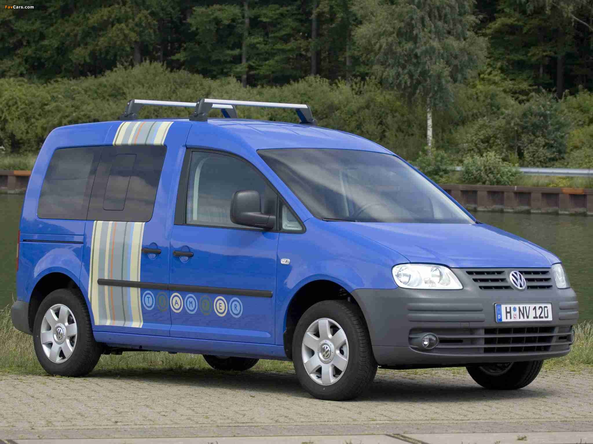 Pictures of Volkswagen Caddy Tramper (Type 2K) 2004–10 (2048 x 1536)