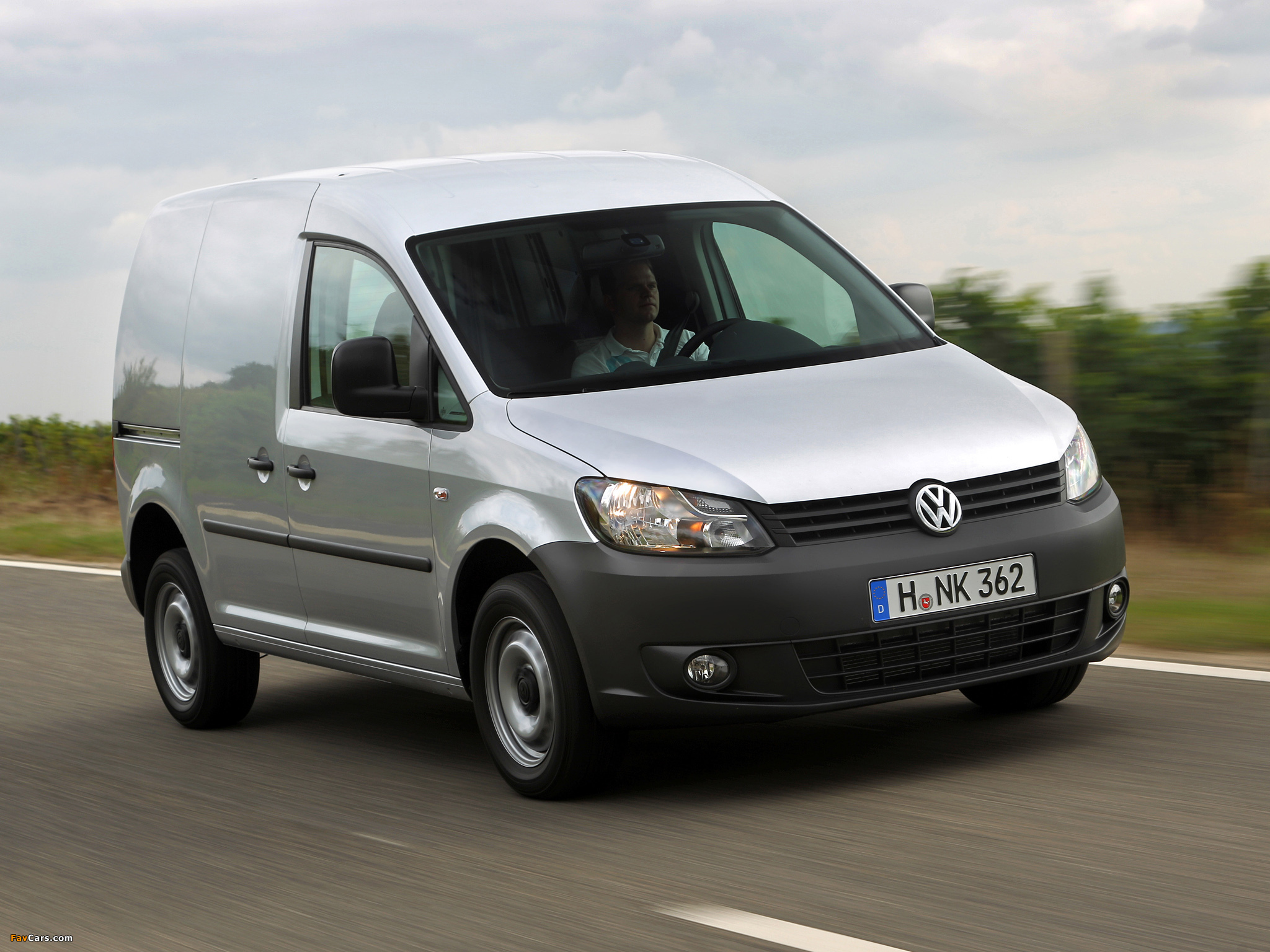 Pictures of Volkswagen Caddy Kasten (Type 2K) 2010 (2048 x 1536)