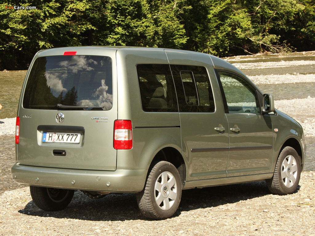 Volkswagen Caddy Life (Type 2K) 2004–10 images (1024 x 768)