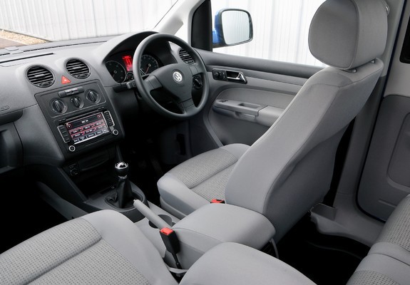 Volkswagen Caddy Maxi Life UK-spec (Type 2K) 2007–10 images