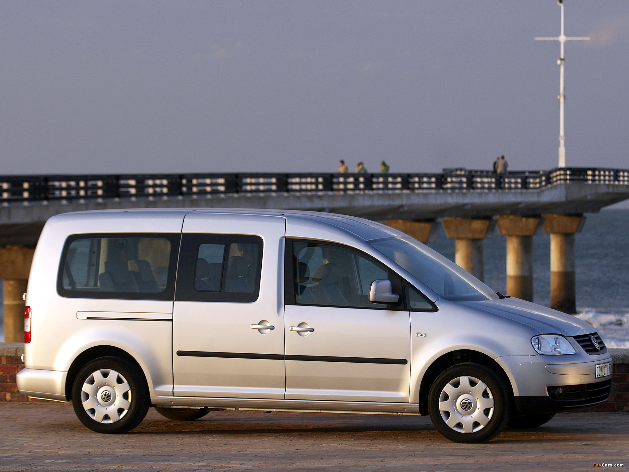 Volkswagen Caddy Maxi Life ZA-spec (Type 2K) 2007–10 photos (2048 x 1536)