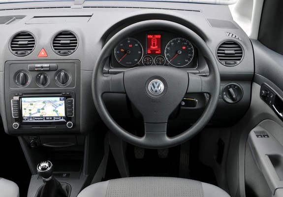 Volkswagen Caddy Maxi Life UK-spec (Type 2K) 2007–10 photos