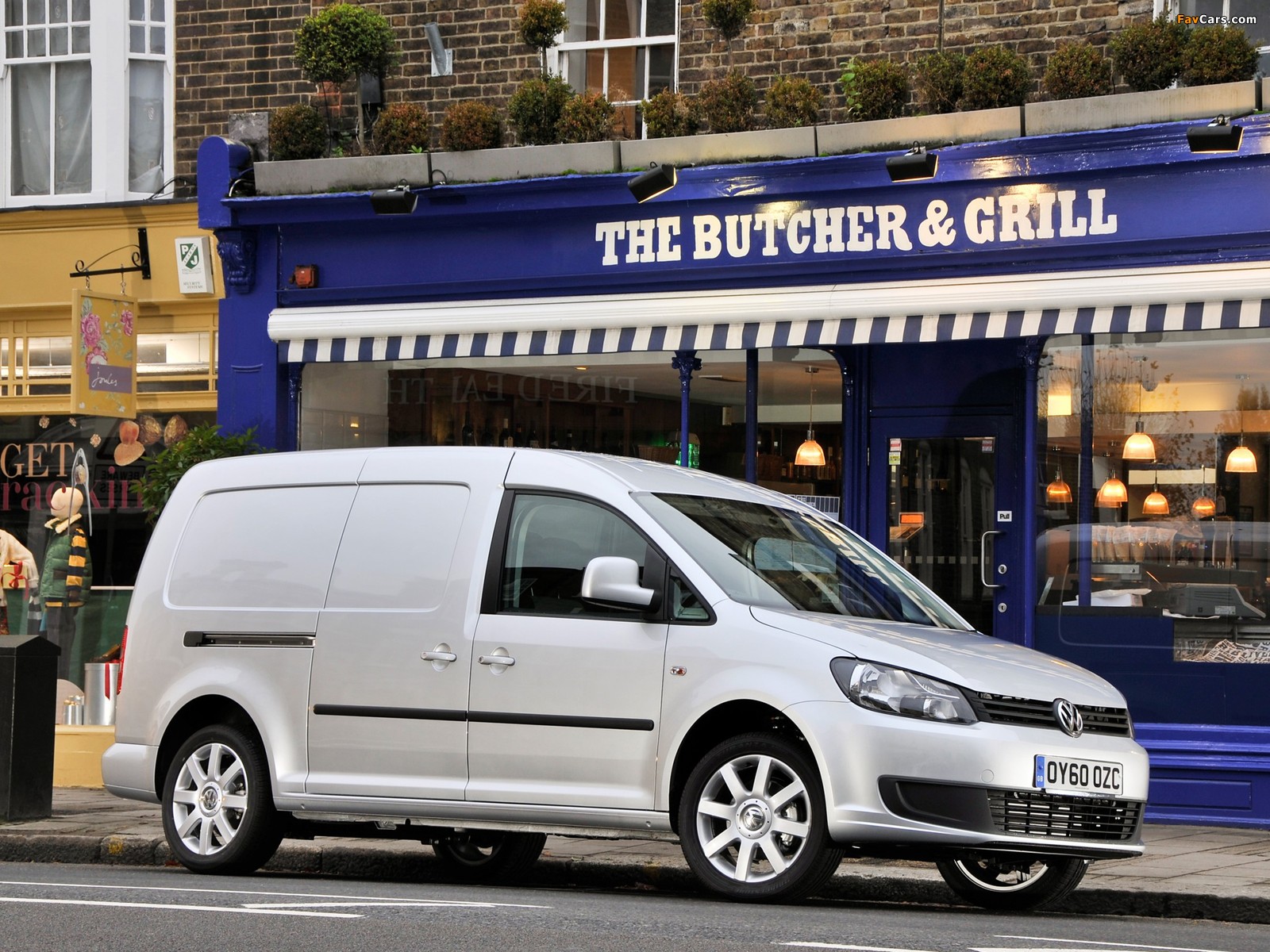 Volkswagen Caddy Kasten Maxi UK-spec (Type 2K) 2010 images (1600 x 1200)