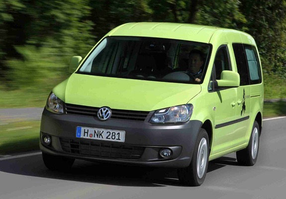 Volkswagen Caddy Tramper Maxi (Type 2K) 2010 pictures