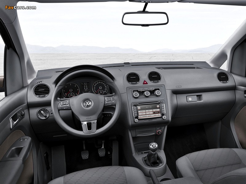 Volkswagen Caddy (Type 2K) 2010 pictures (800 x 600)