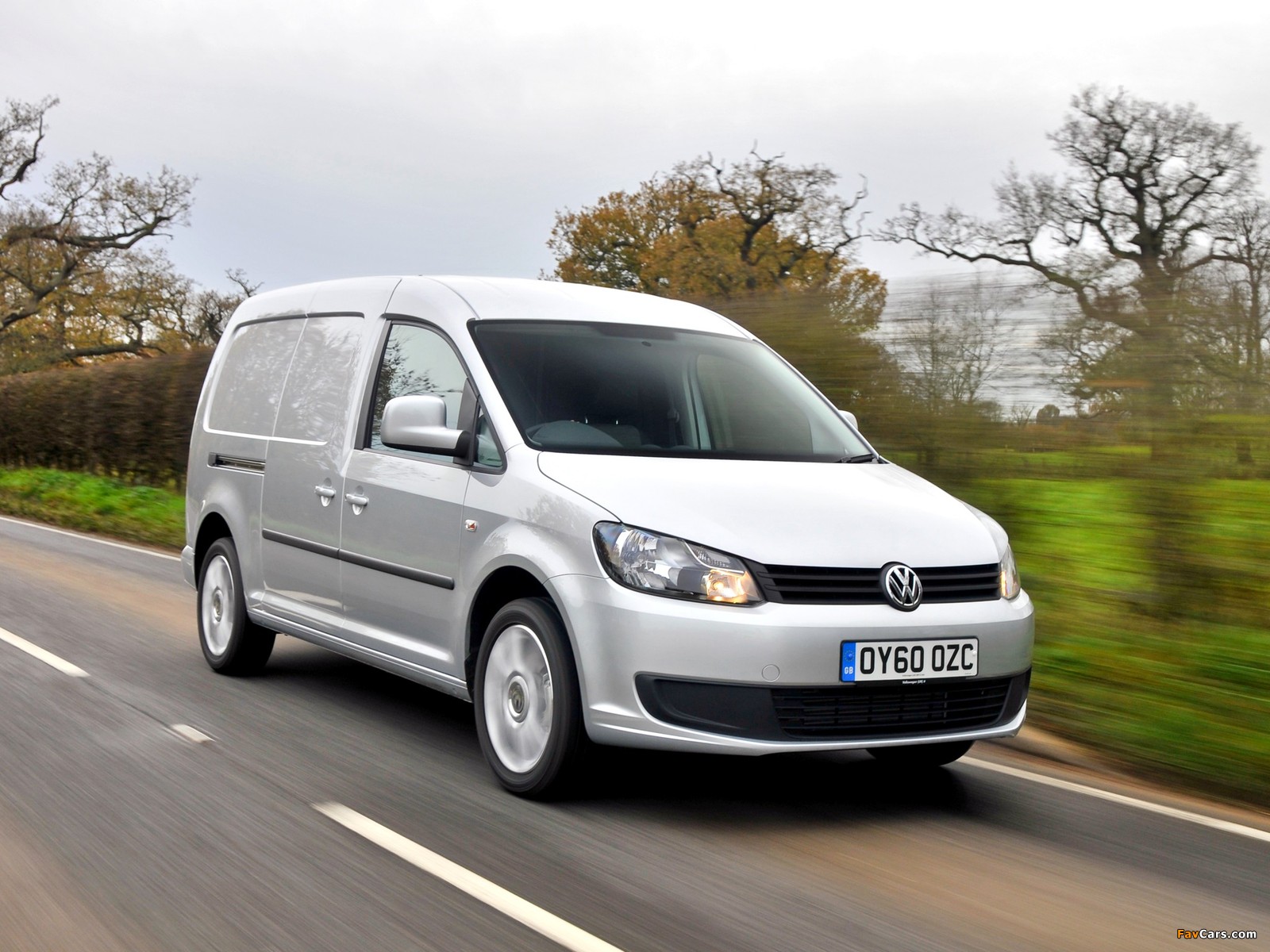 Volkswagen Caddy Kasten Maxi UK-spec (Type 2K) 2010 pictures (1600 x 1200)