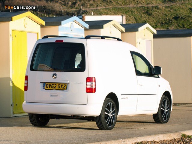 Volkswagen Caddy Kasten Edition 30 UK-spec (Type 2K) 2011 images (640 x 480)