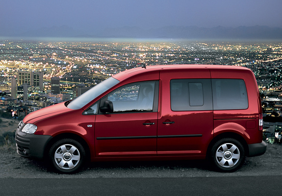 Volkswagen Caddy Combi (Type 2K) 2004–10 wallpapers