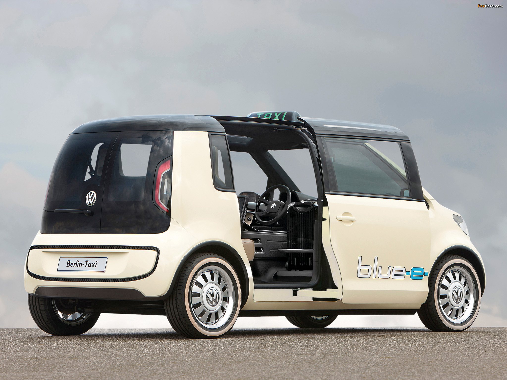 Images of Volkswagen Berlin Taxi Concept 2010 (2048 x 1536)