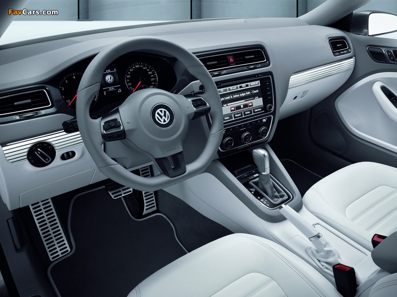 Pictures of Volkswagen New Compact Coupe Concept 2010 (800 x 600)