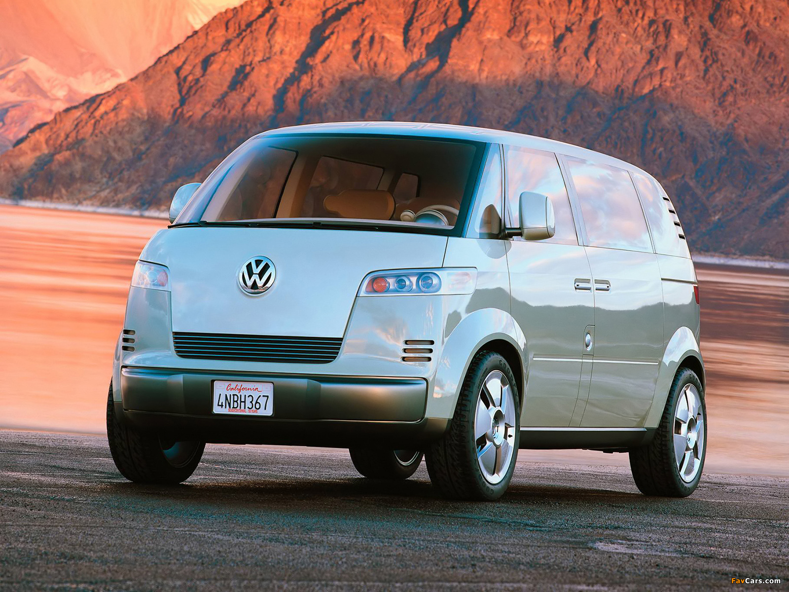 Volkswagen Microbus Concept 2001 photos (1600 x 1200)