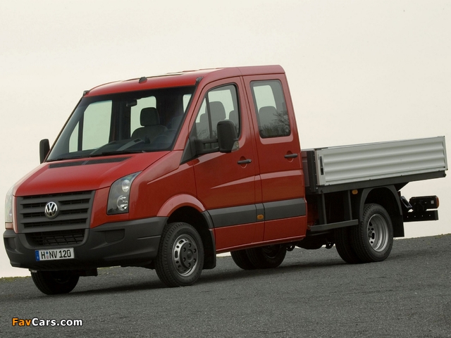 Images of Volkswagen Crafter Double Cab Pickup 2006–11 (640 x 480)