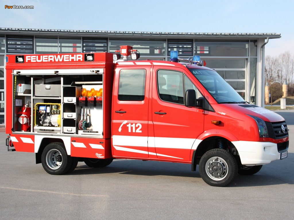 Images of Volkswagen Crafter Double Cab Pickup 4MOTION Feuerwehr 2011 (1024 x 768)