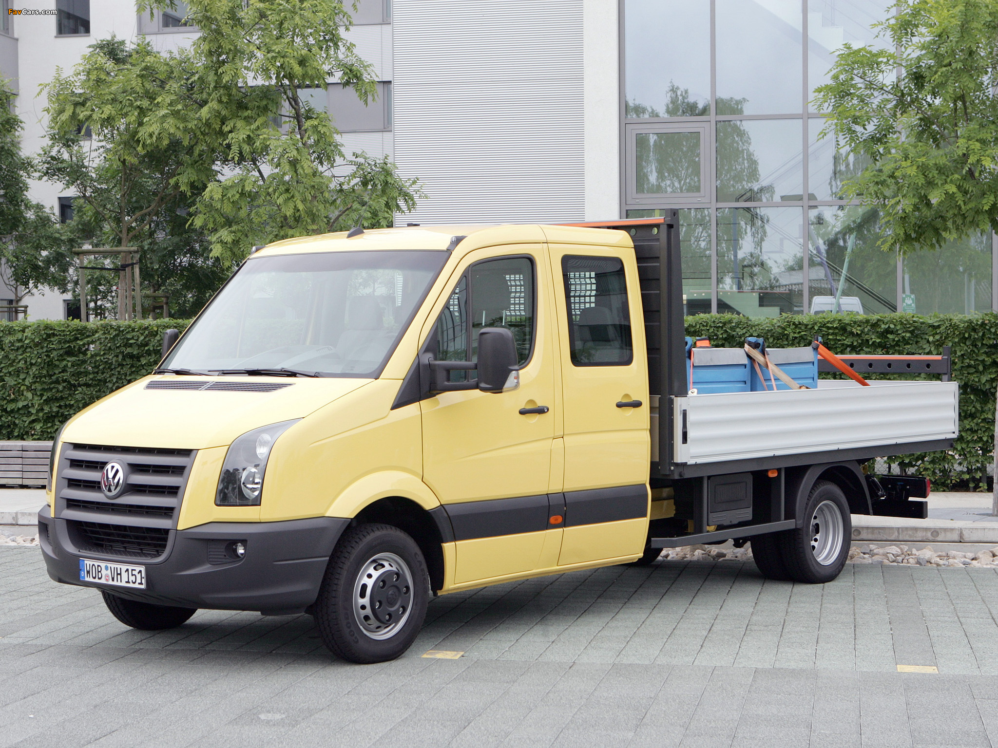 Photos of Volkswagen Crafter Double Cab Pickup 2006–11 (2048 x 1536)