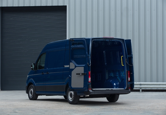 Pictures of Volkswagen Crafter High Roof Van UK-spec 2017