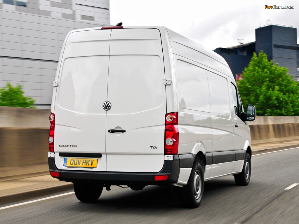 Volkswagen Crafter High Roof Van UK-spec 2011 images (1024 x 768)