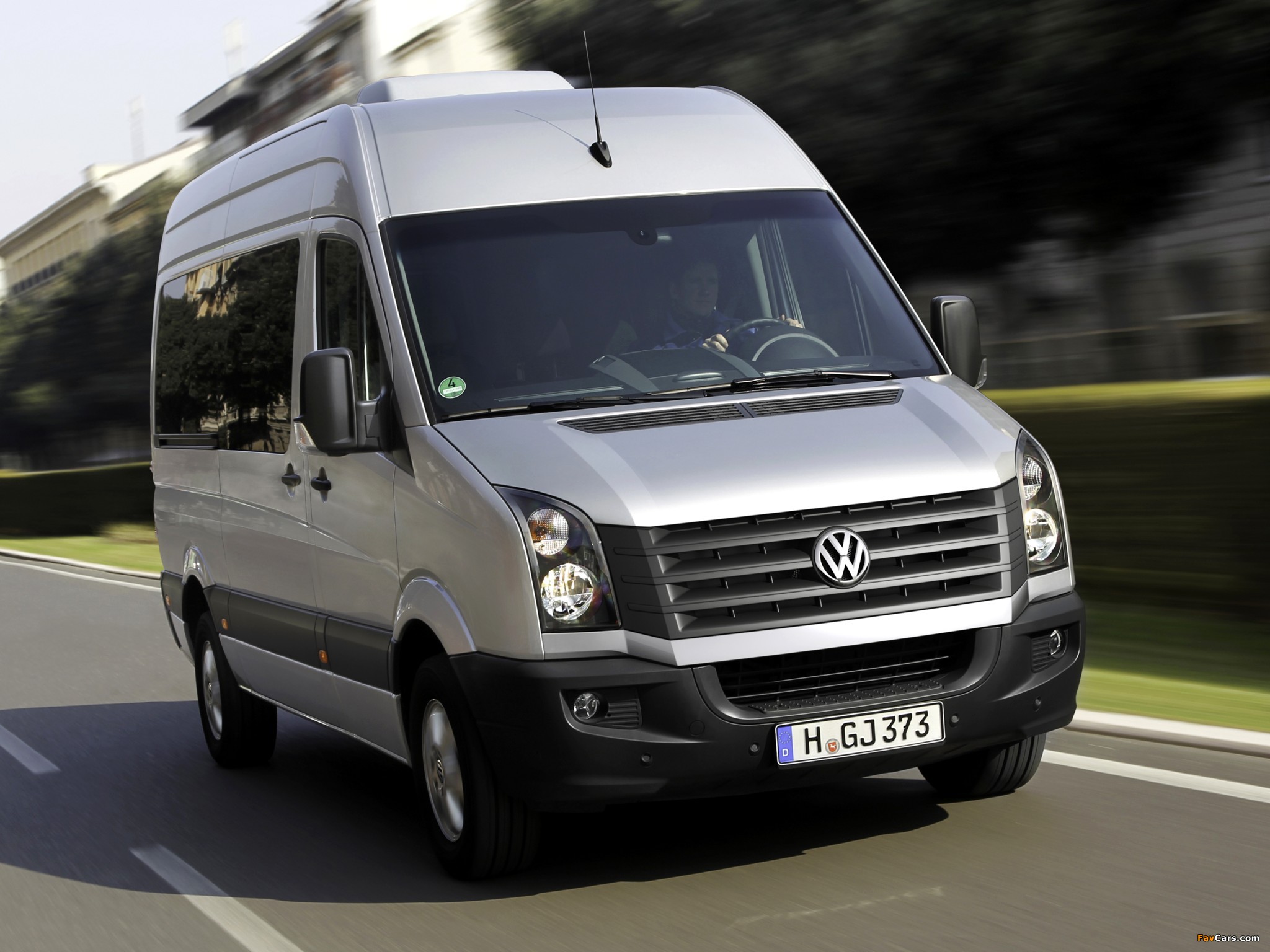 Volkswagen Crafter High Roof Bus 2011 photos (2048 x 1536)