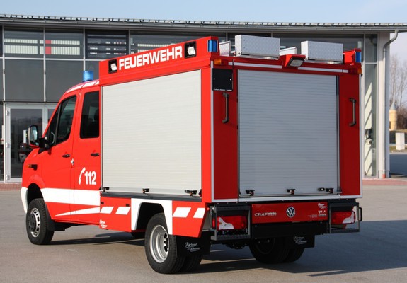 Volkswagen Crafter Double Cab Pickup 4MOTION Feuerwehr 2011 pictures