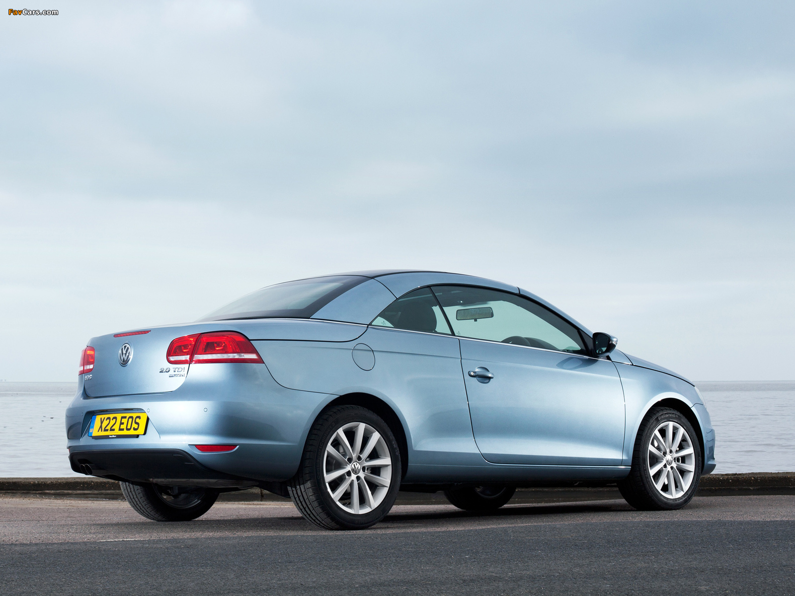 Volkswagen Eos UK-spec 2011 photos (1600 x 1200)