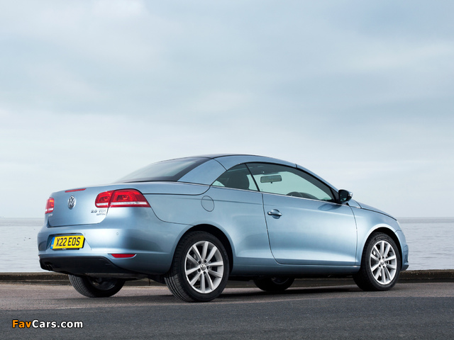 Volkswagen Eos UK-spec 2011 photos (640 x 480)