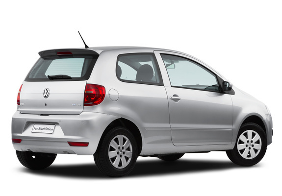 Images of Volkswagen Fox BlueMotion 3-door 2012