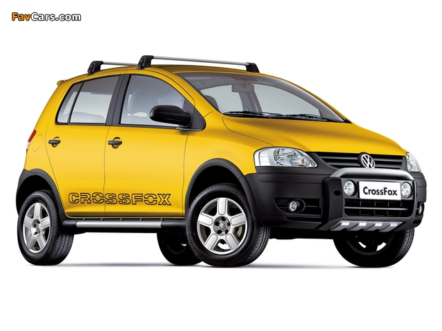 Photos of Volkswagen CrossFox 2005–07 (640 x 480)