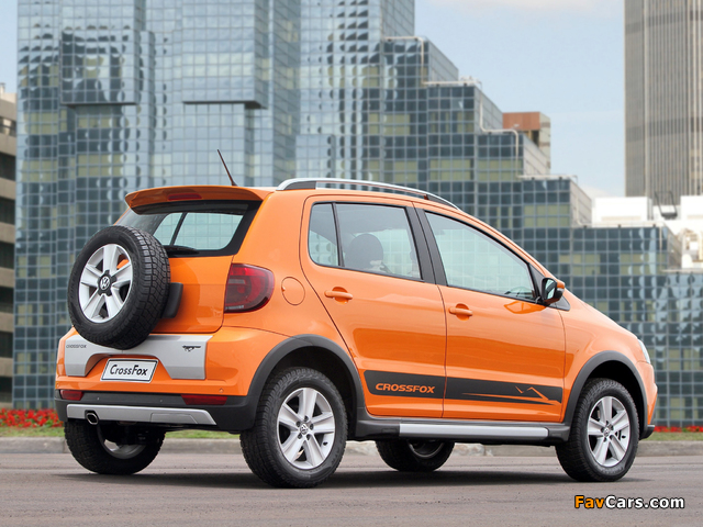 Pictures of Volkswagen CrossFox 2009–12 (640 x 480)