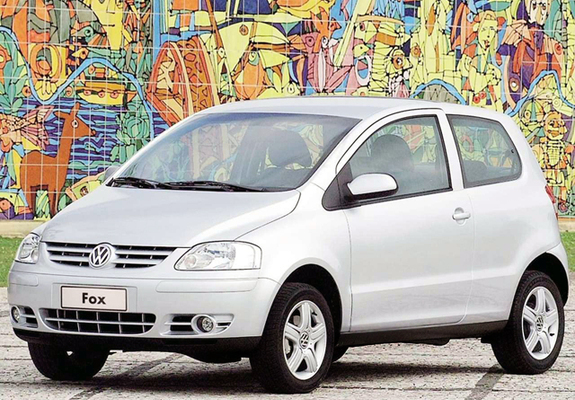 Volkswagen Fox 3-door 2003–07 pictures