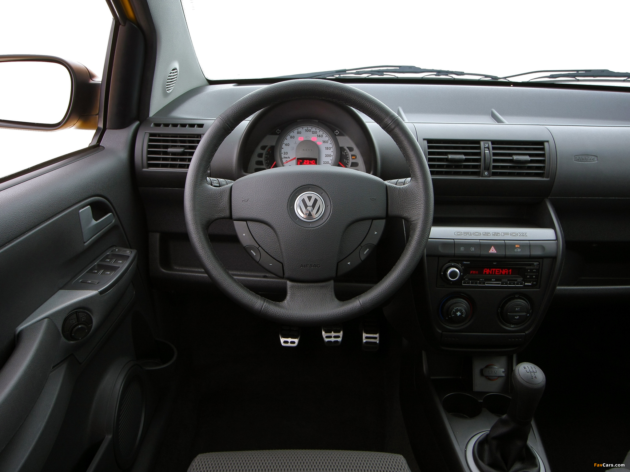 Volkswagen CrossFox 2008–09 pictures (2048 x 1536)