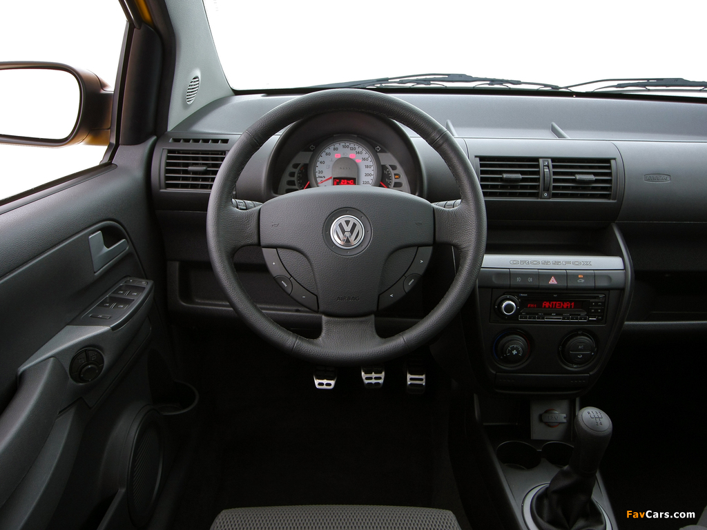 Volkswagen CrossFox 2008–09 pictures (1024 x 768)