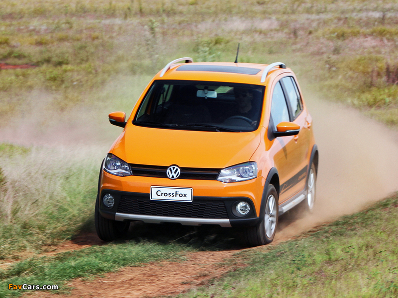 Volkswagen CrossFox 2009–12 images (800 x 600)
