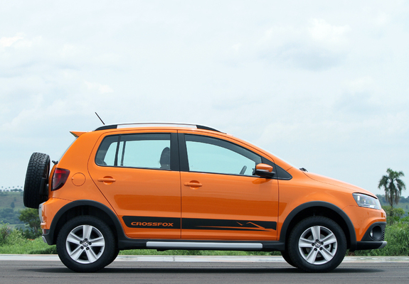 Volkswagen CrossFox 2009–12 wallpapers