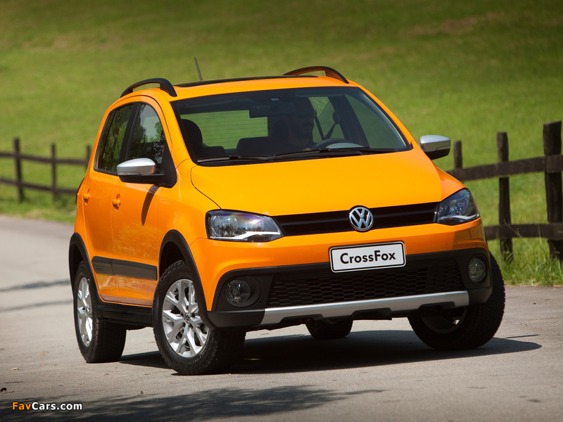 Volkswagen CrossFox 2012 images (800 x 600)