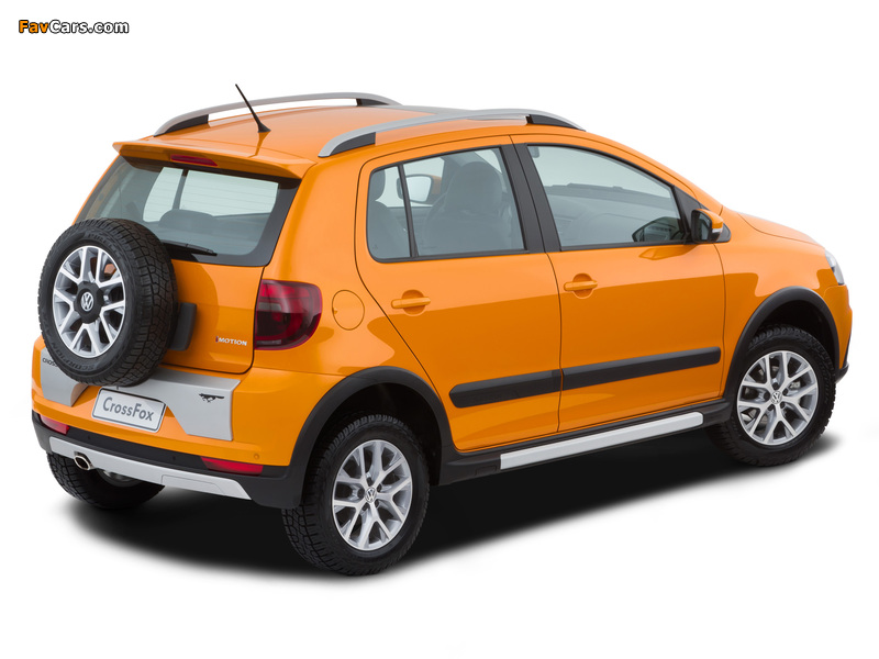 Volkswagen CrossFox 2012 pictures (800 x 600)