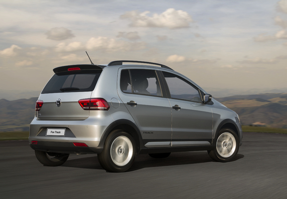 Volkswagen Fox Track 2015 pictures