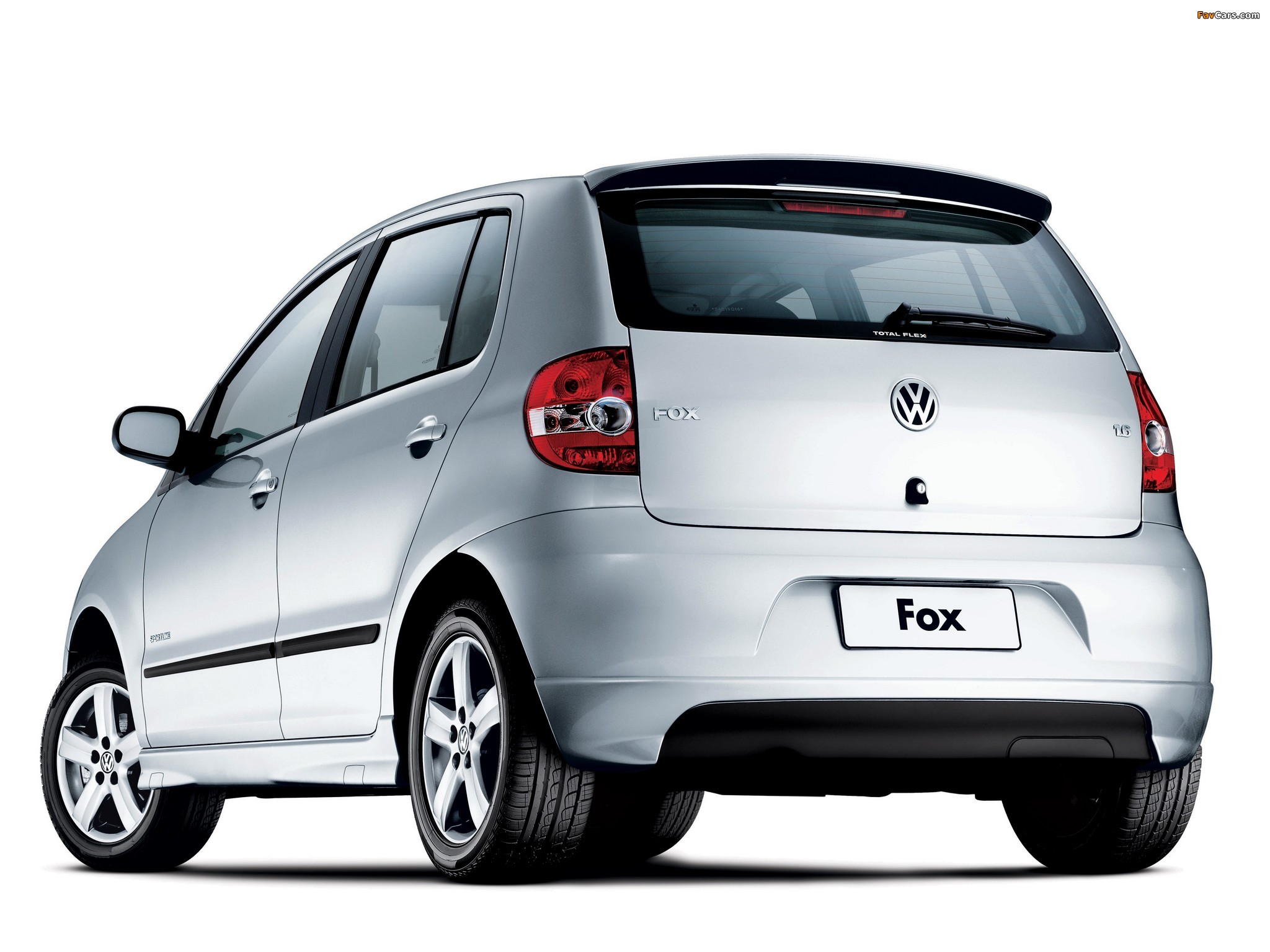 Volkswagen Fox Sportline 5-door 2007–09 wallpapers (2048 x 1536)