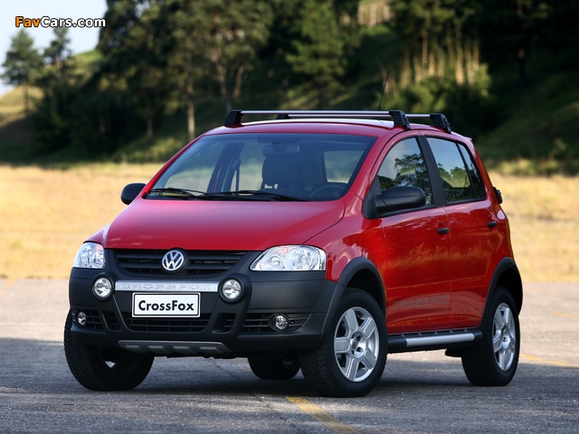Volkswagen CrossFox 2008–09 wallpapers (640 x 480)