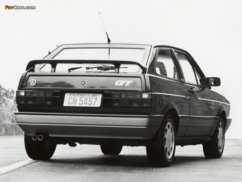 Images of Volkswagen Gol GTI 1988–94 (800 x 600)