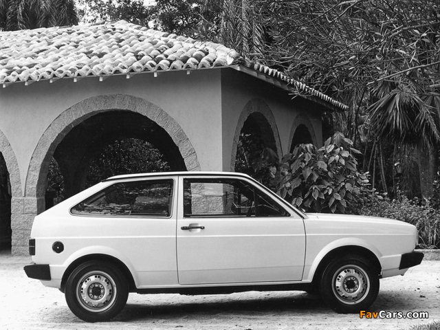 Photos of Volkswagen Gol 1980–86 (640 x 480)