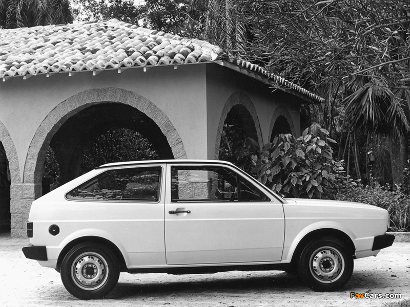 Photos of Volkswagen Gol 1980–86 (800 x 600)